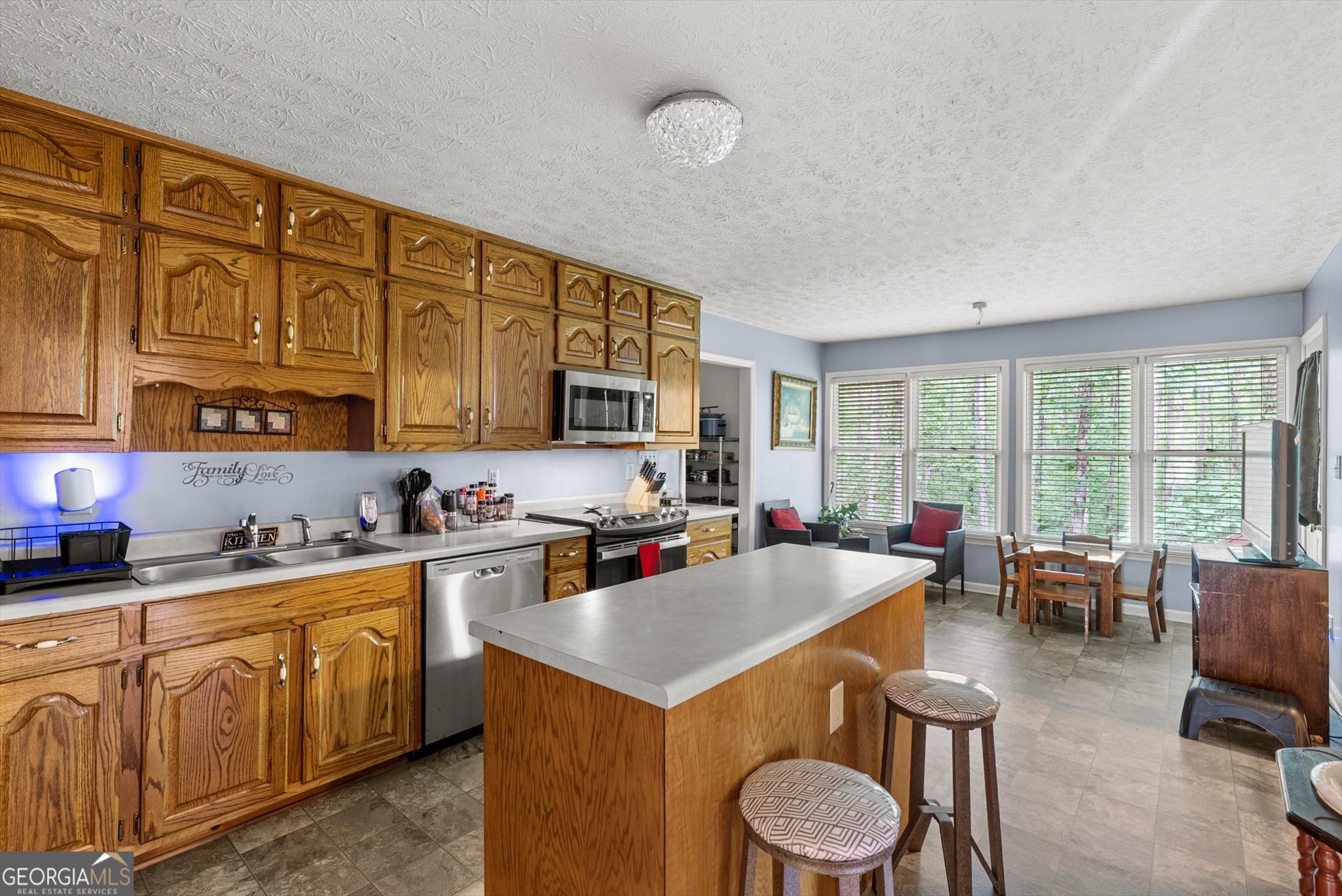 165 Hayes Circle Rex GA 30273