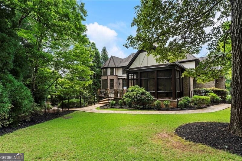 989 Middle Fork Trail Suwanee GA 30024