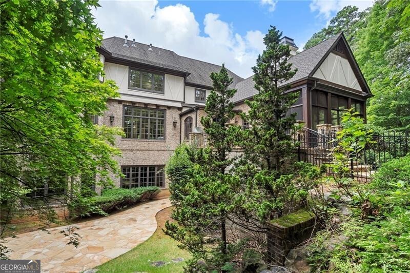989 Middle Fork Trail Suwanee GA 30024