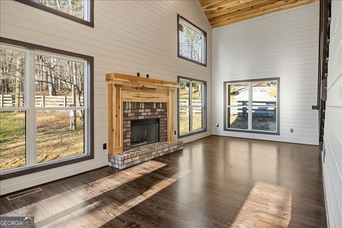 579 Twin Mountain Lake Circle Talking Rock GA 30175