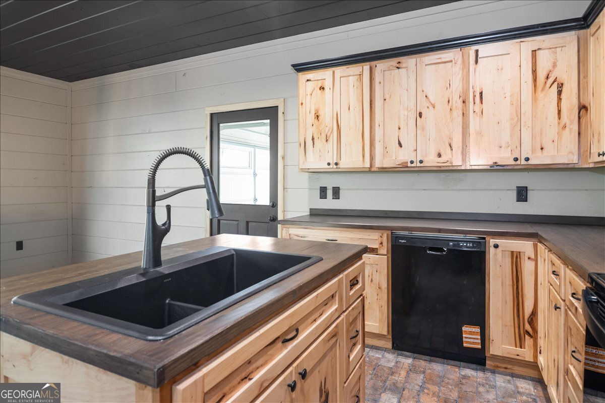 579 Twin Mountain Lake Circle Talking Rock GA 30175