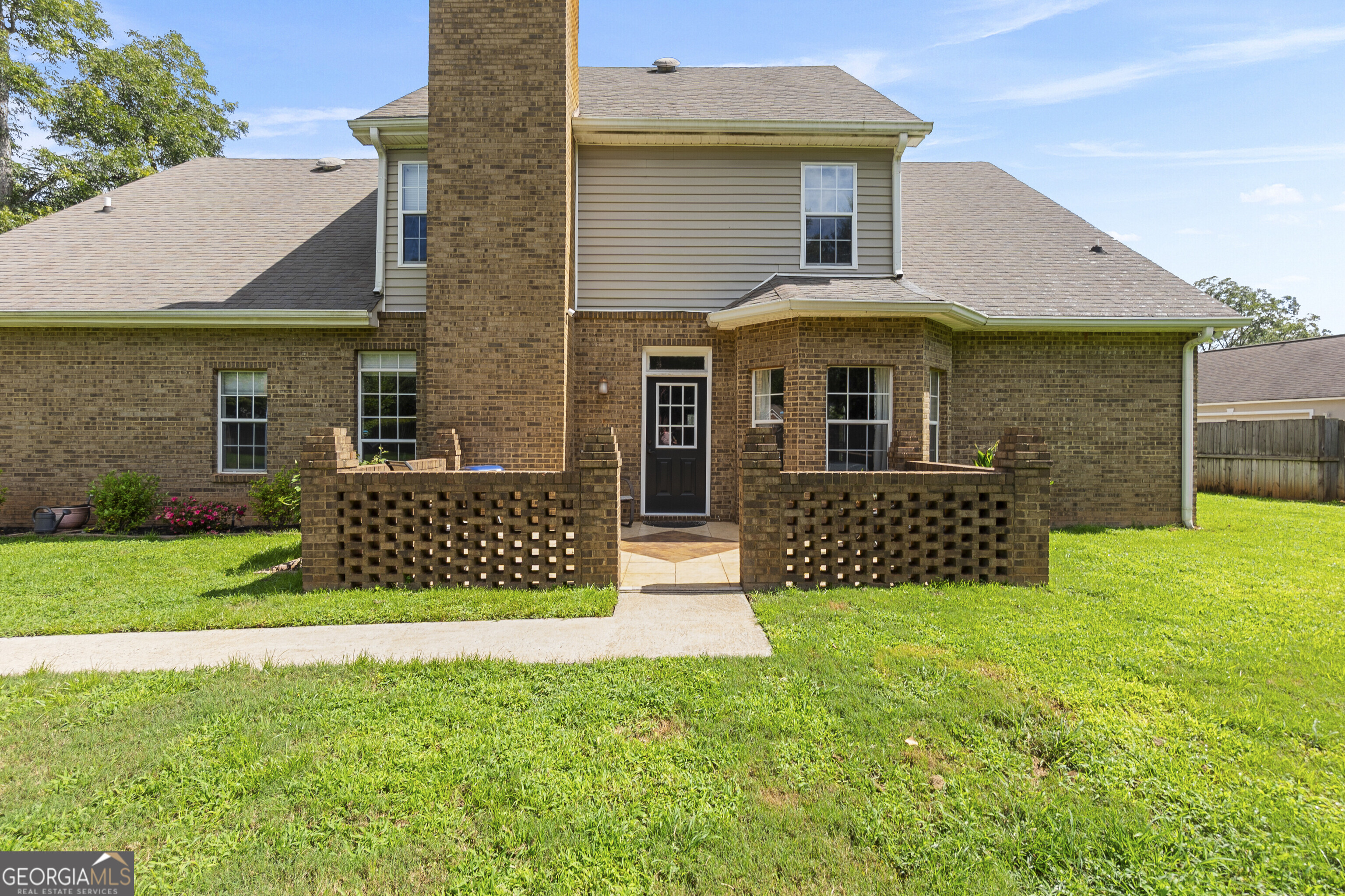102 White Columns Drive Kathleen GA 31047