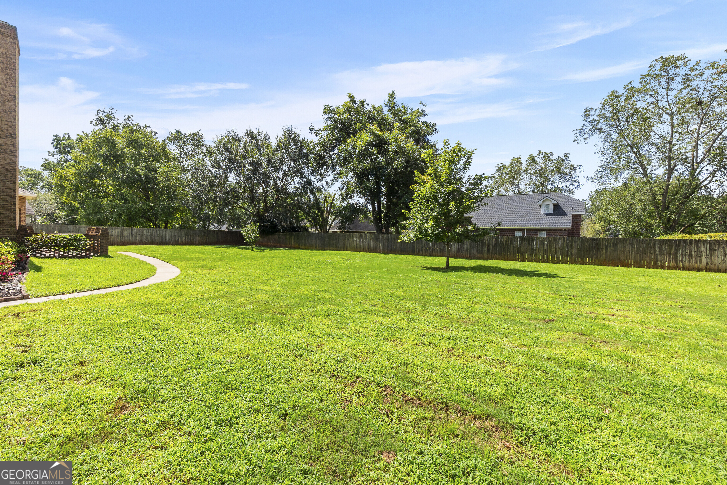 102 White Columns Drive Kathleen GA 31047
