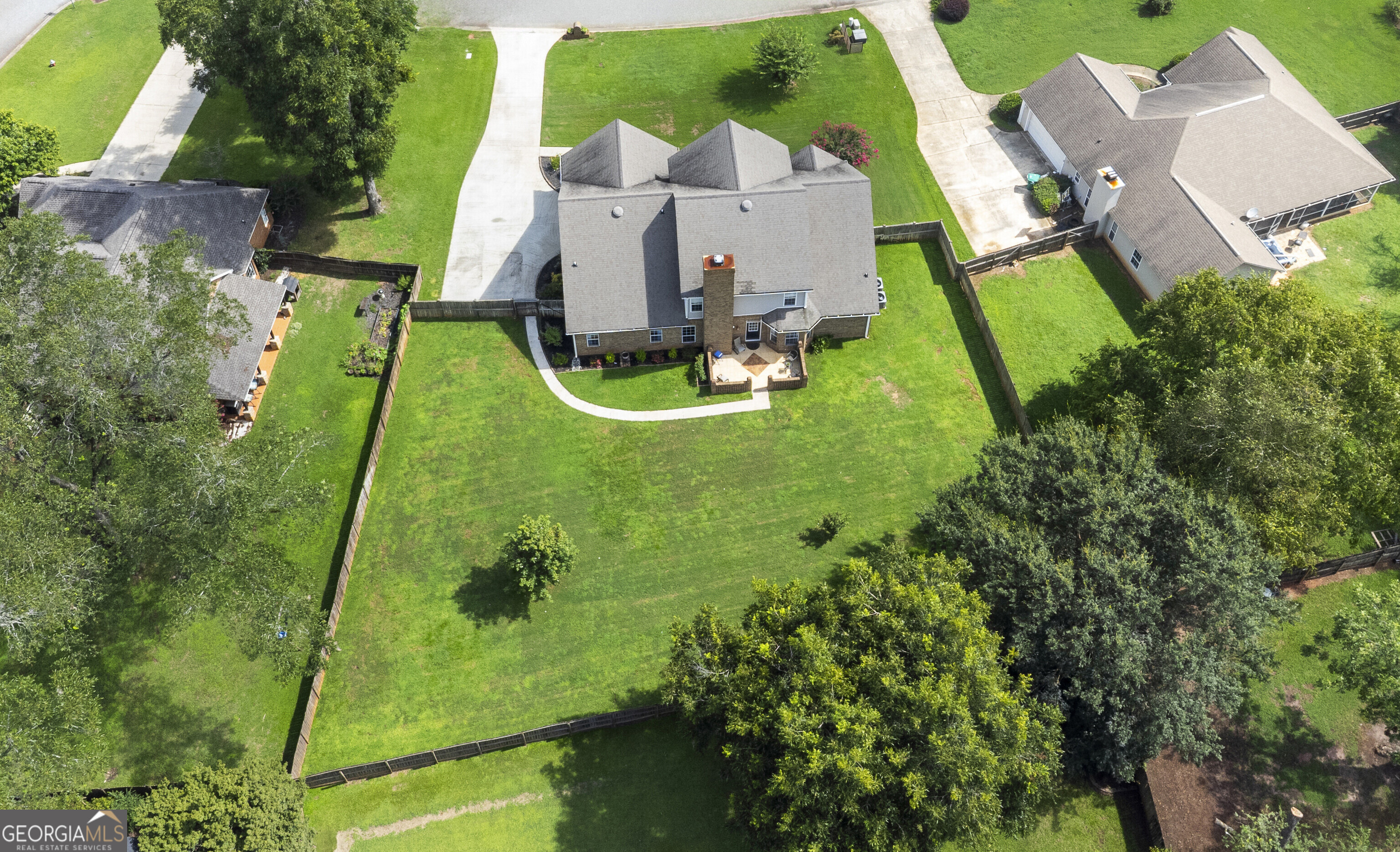 102 White Columns Drive Kathleen GA 31047