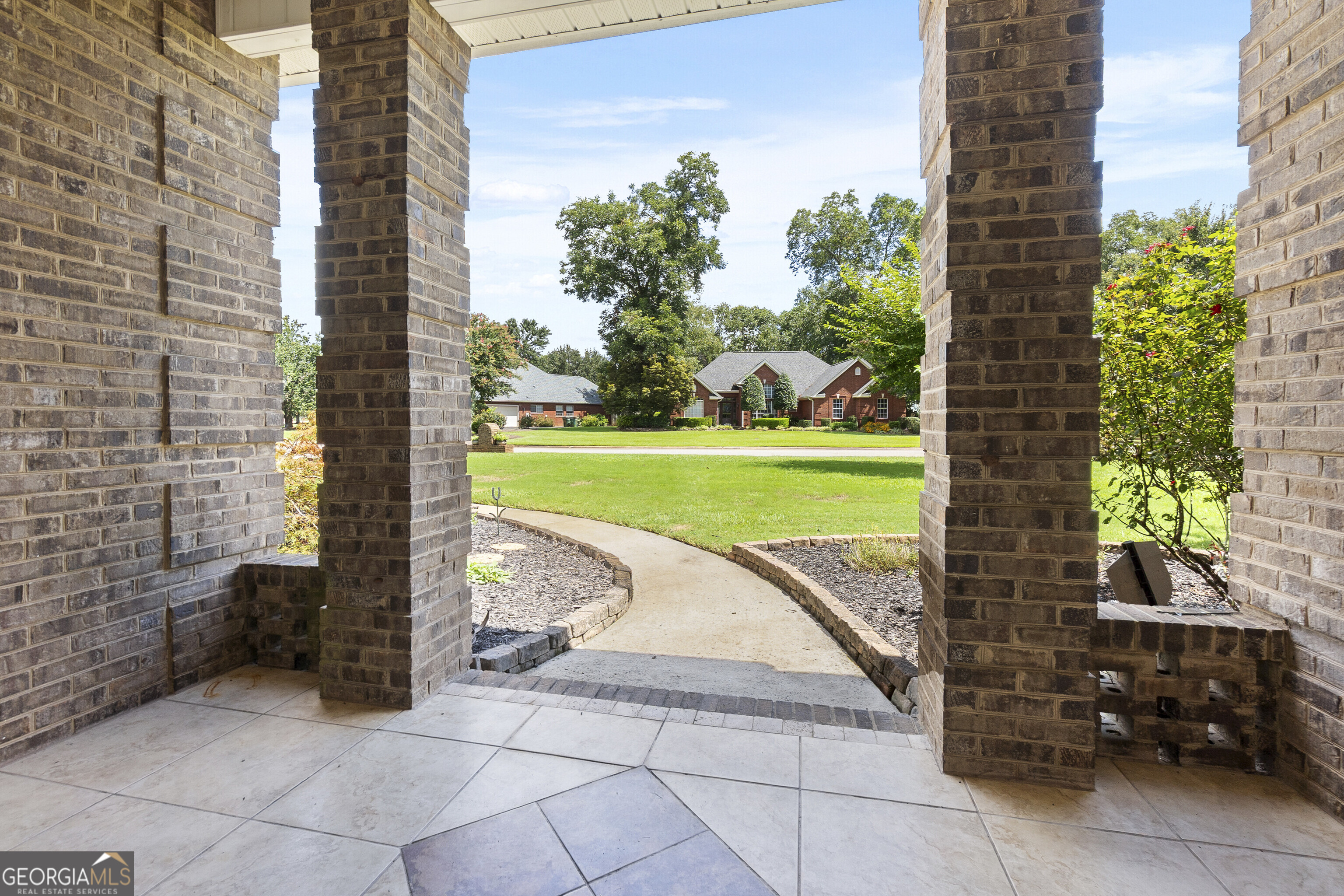 102 White Columns Drive Kathleen GA 31047