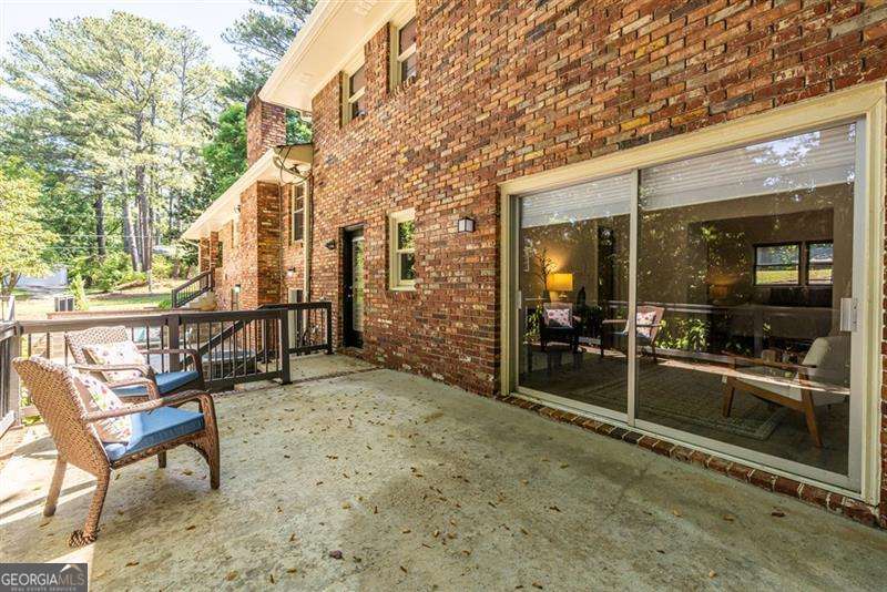 1684 Cartwright Court Decatur GA 30033