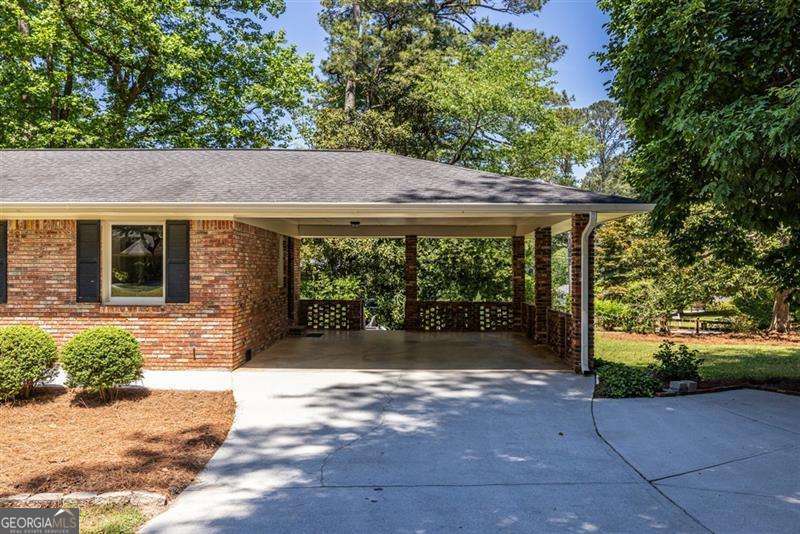 1684 Cartwright Court Decatur GA 30033