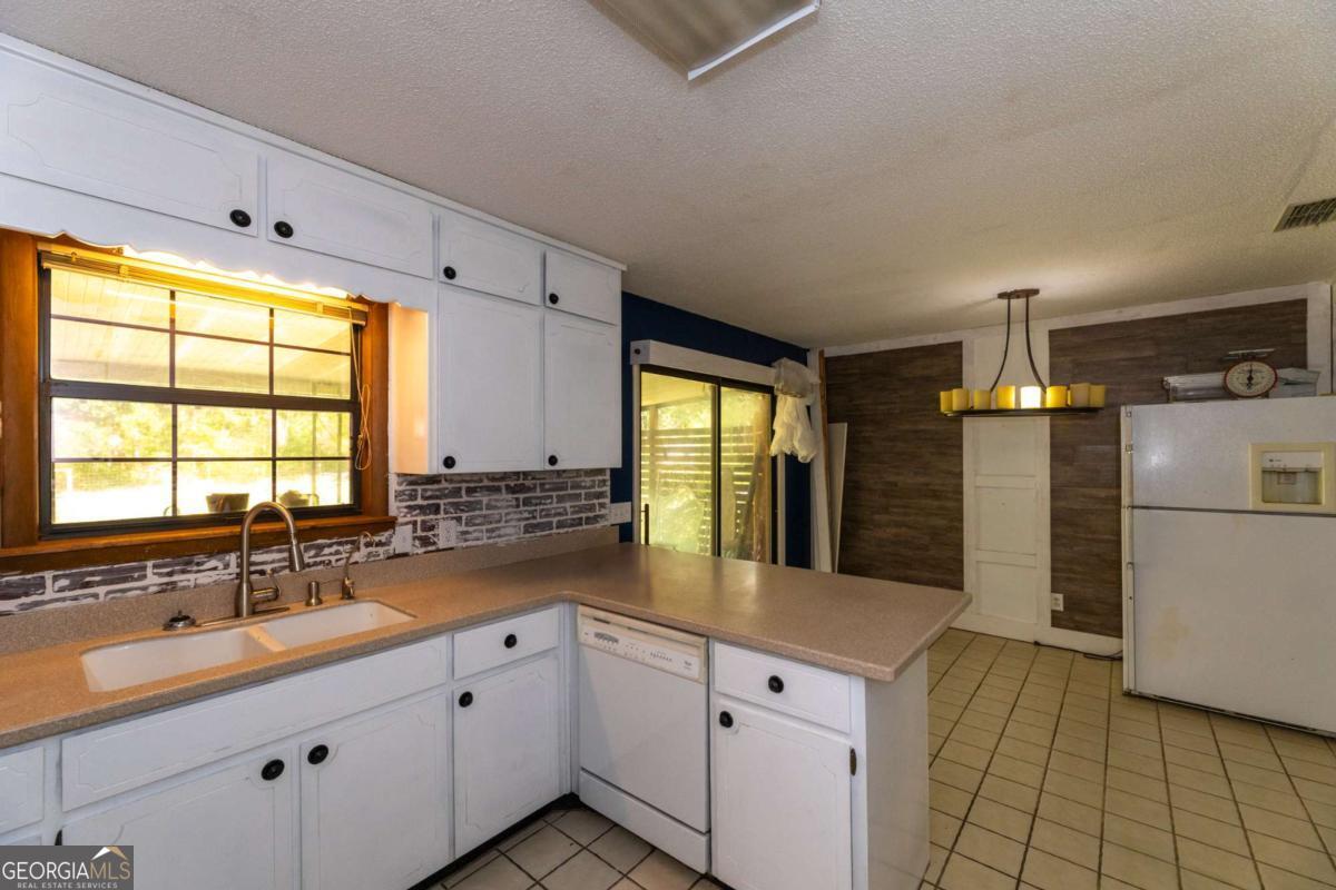274 S Anita Street Waycross GA 31503