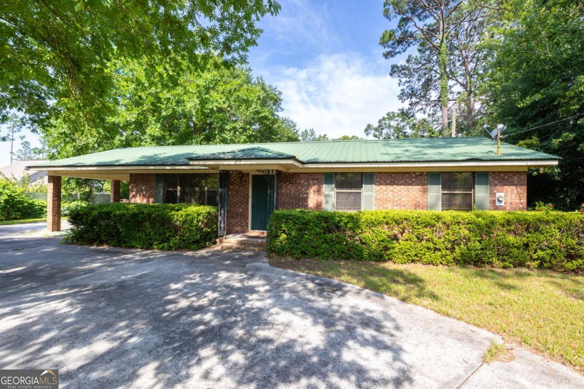 274 S Anita Street Waycross GA 31503