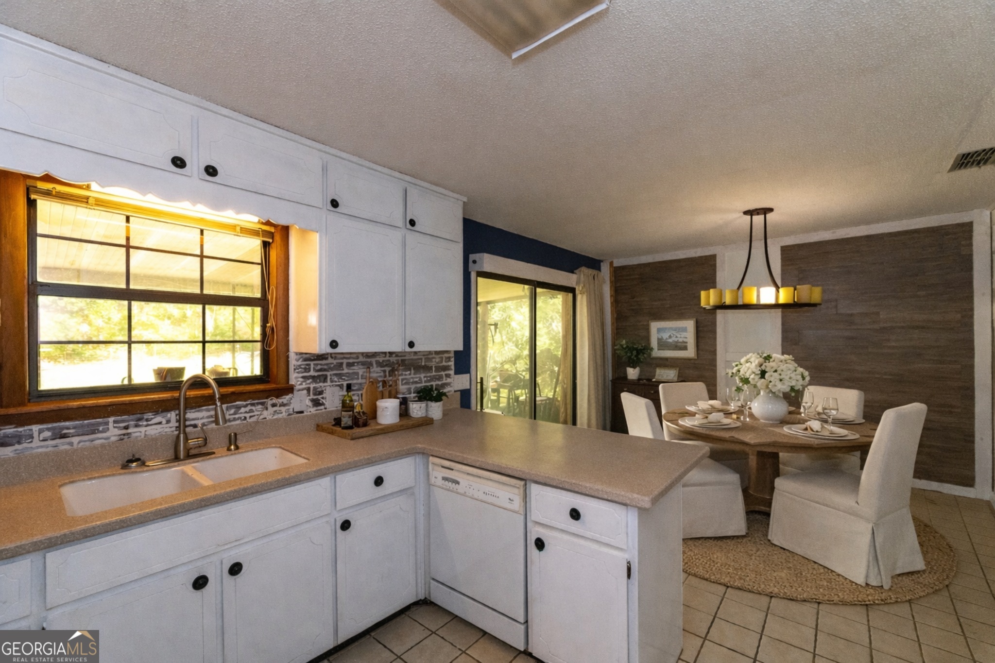 274 S Anita Street Waycross GA 31503