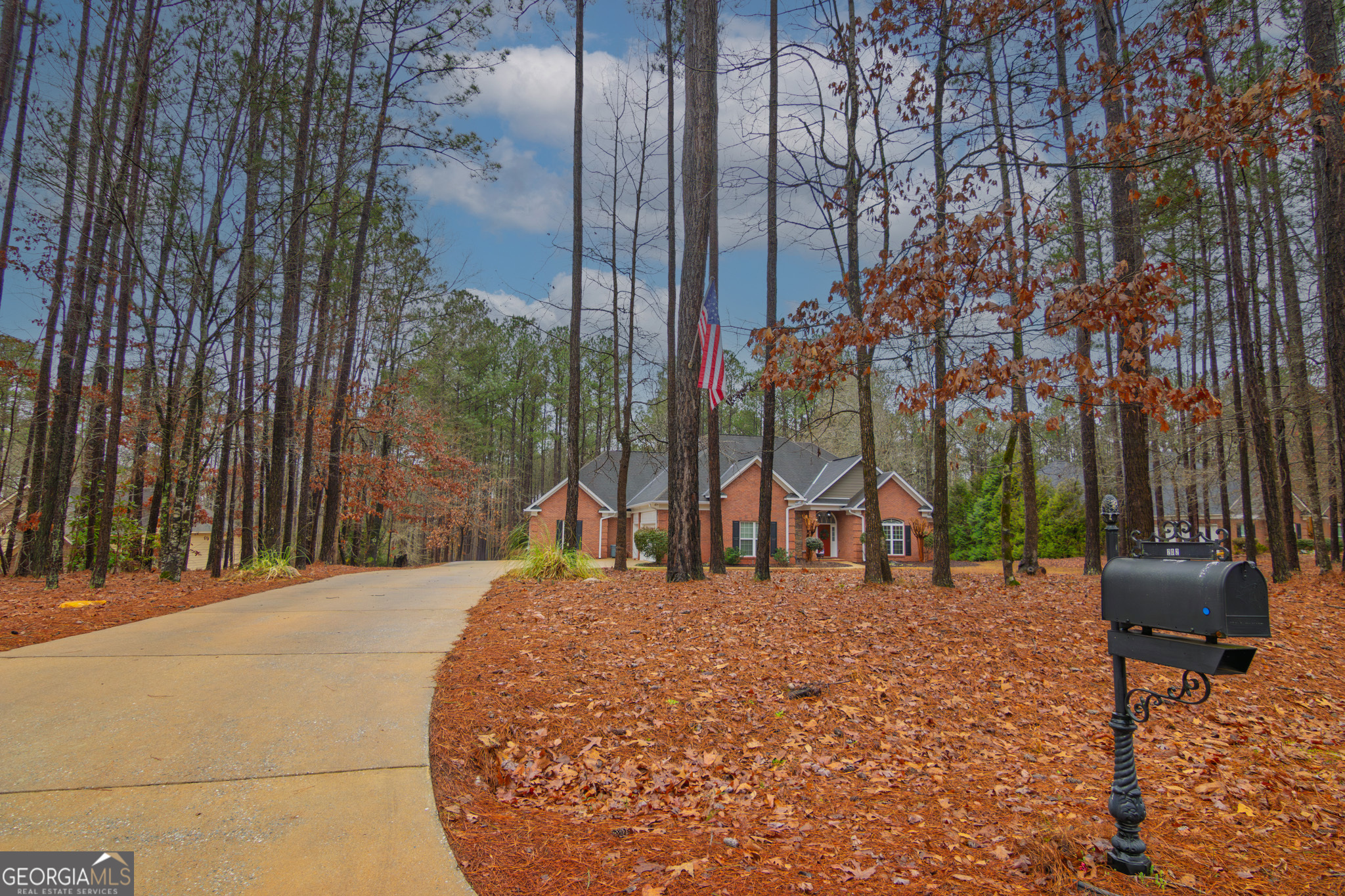 202 Winding Lake Drive Hamilton GA 31811