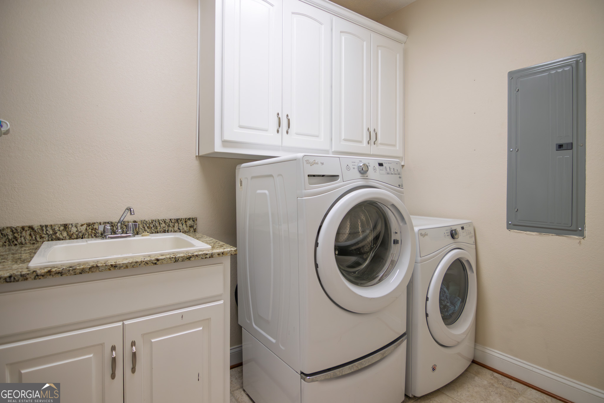 202 Winding Lake Drive Hamilton GA 31811