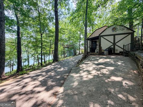 91 Yogi Bear Boulevard Cleveland GA 30528