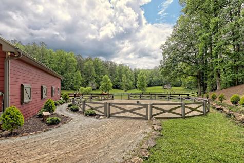 3622 Sandy Ford Road Clayton GA 30525