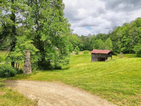 3622 Sandy Ford Road Clayton GA 30525