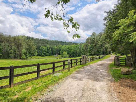 3622 Sandy Ford Road Clayton GA 30525
