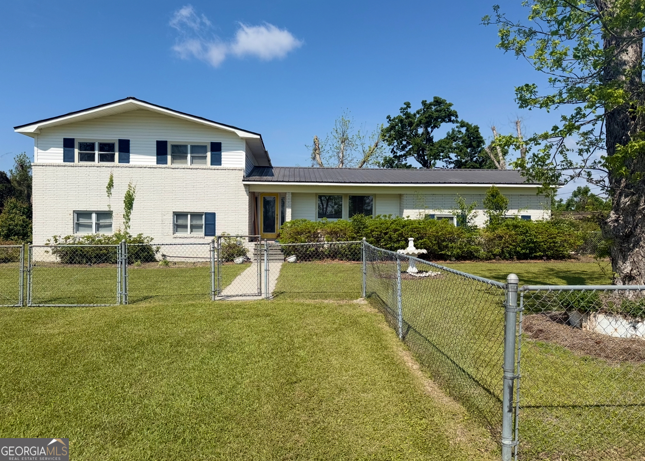27 Park Lane Hazlehurst GA 31539