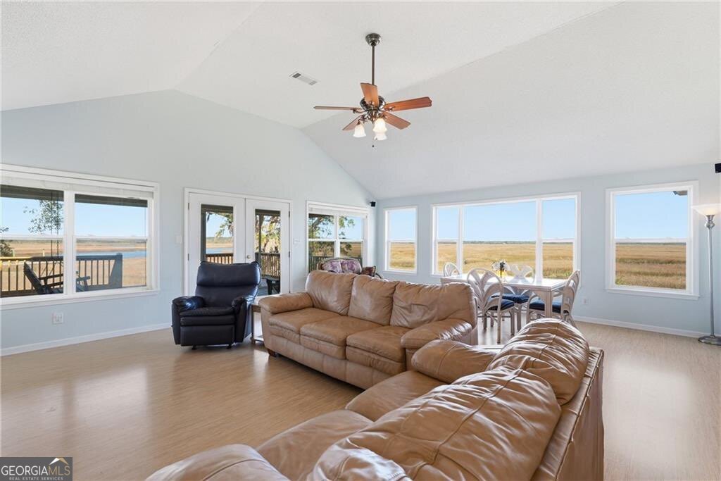 1116 Pleasure Point Lane NE Townsend GA 31331