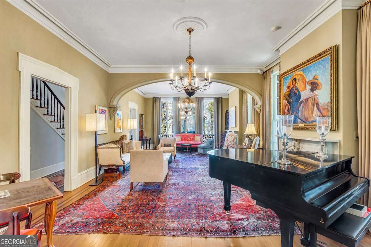211 E Charlton Street Savannah GA 31401