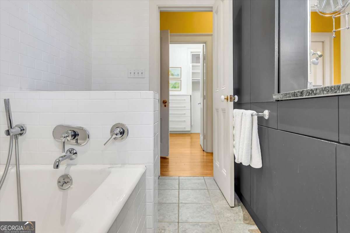 211 E Charlton Street Savannah GA 31401