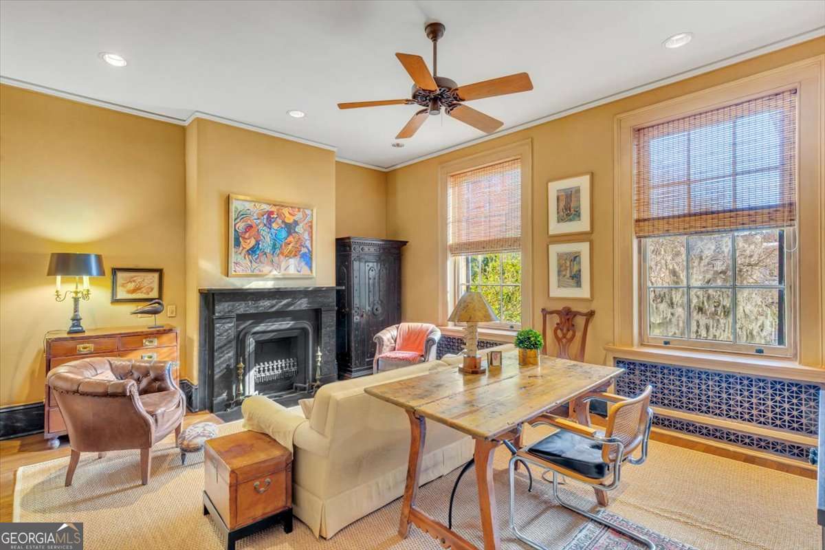 211 E Charlton Street Savannah GA 31401