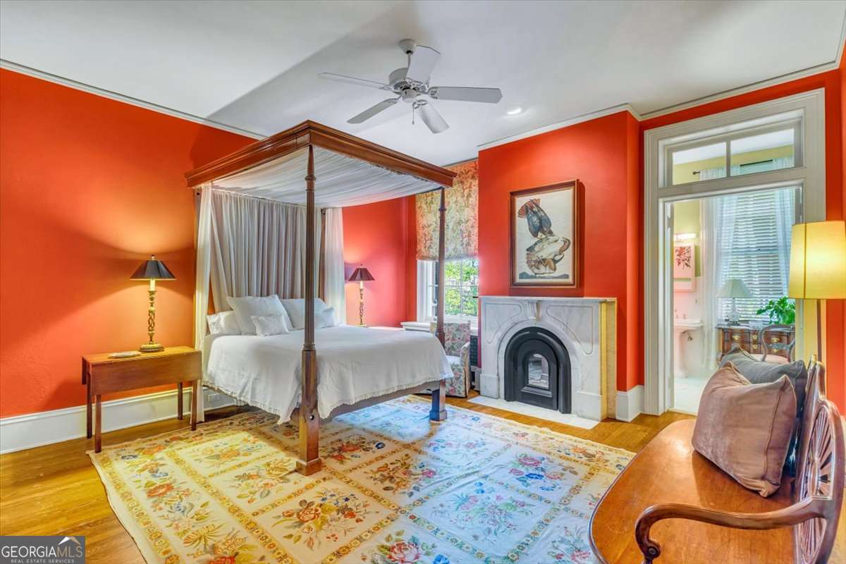 211 E Charlton Street Savannah GA 31401