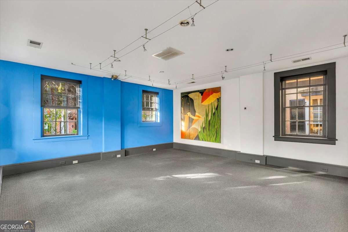 211 E Charlton Street Savannah GA 31401