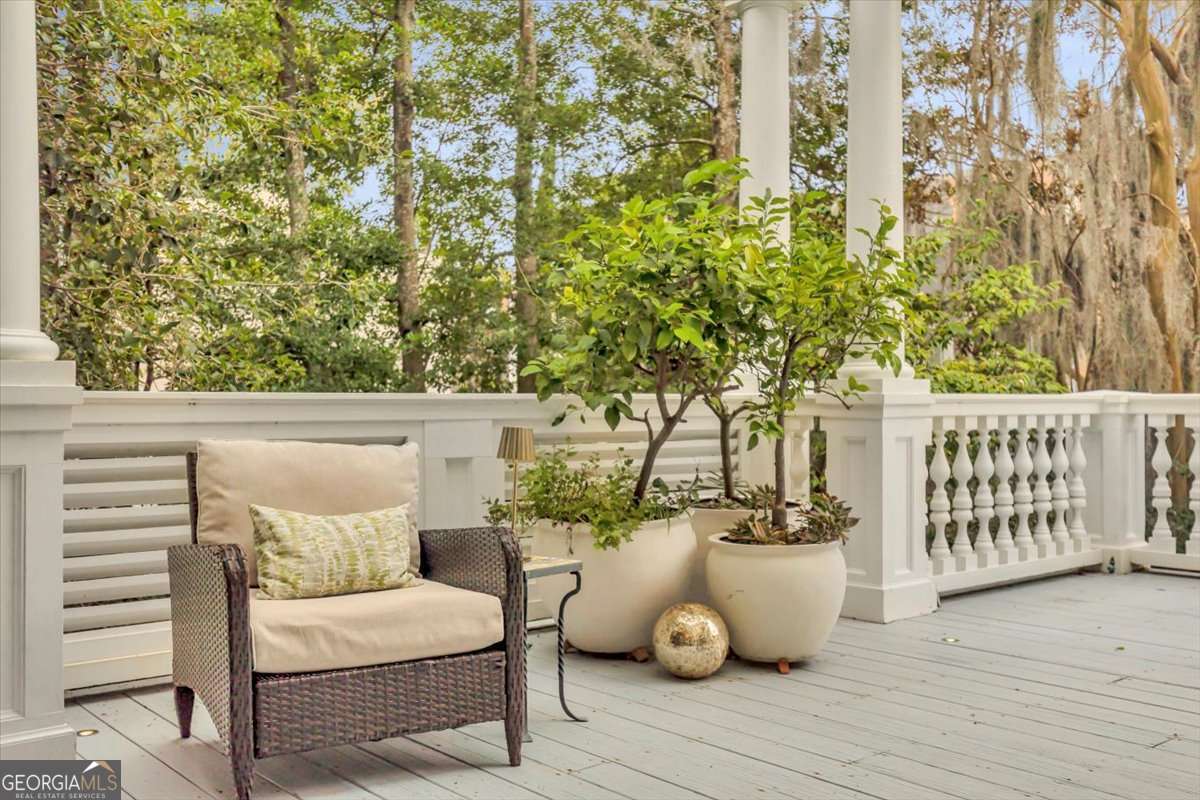 211 E Charlton Street Savannah GA 31401