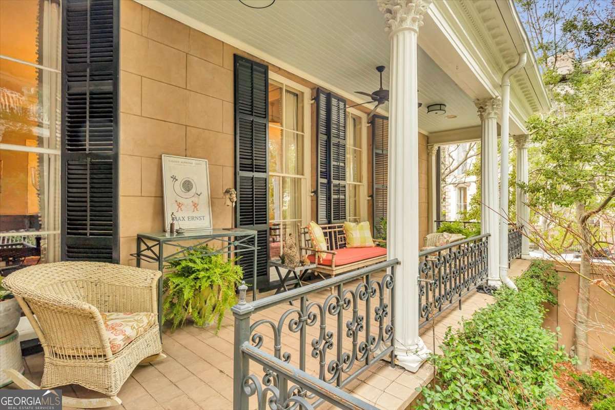 211 E Charlton Street Savannah GA 31401