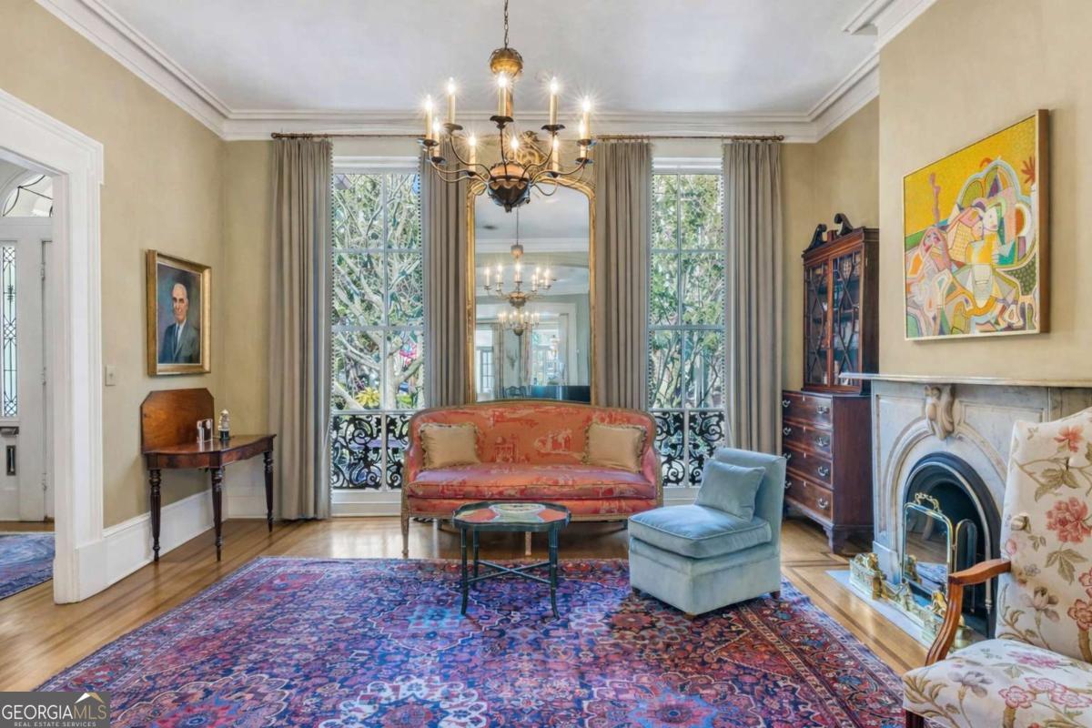211 E Charlton Street Savannah GA 31401