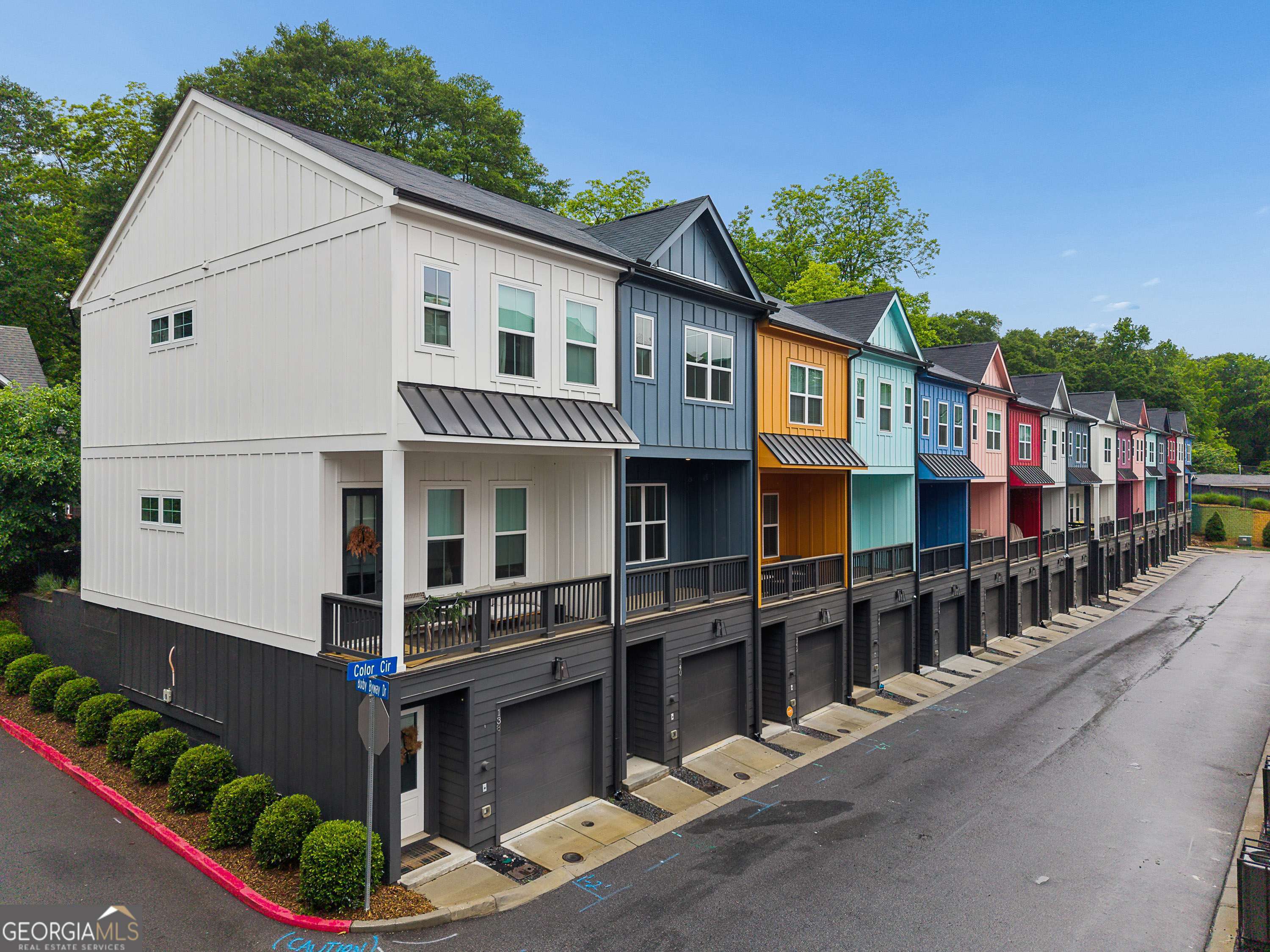 140 Color Circle Atlanta GA 30317