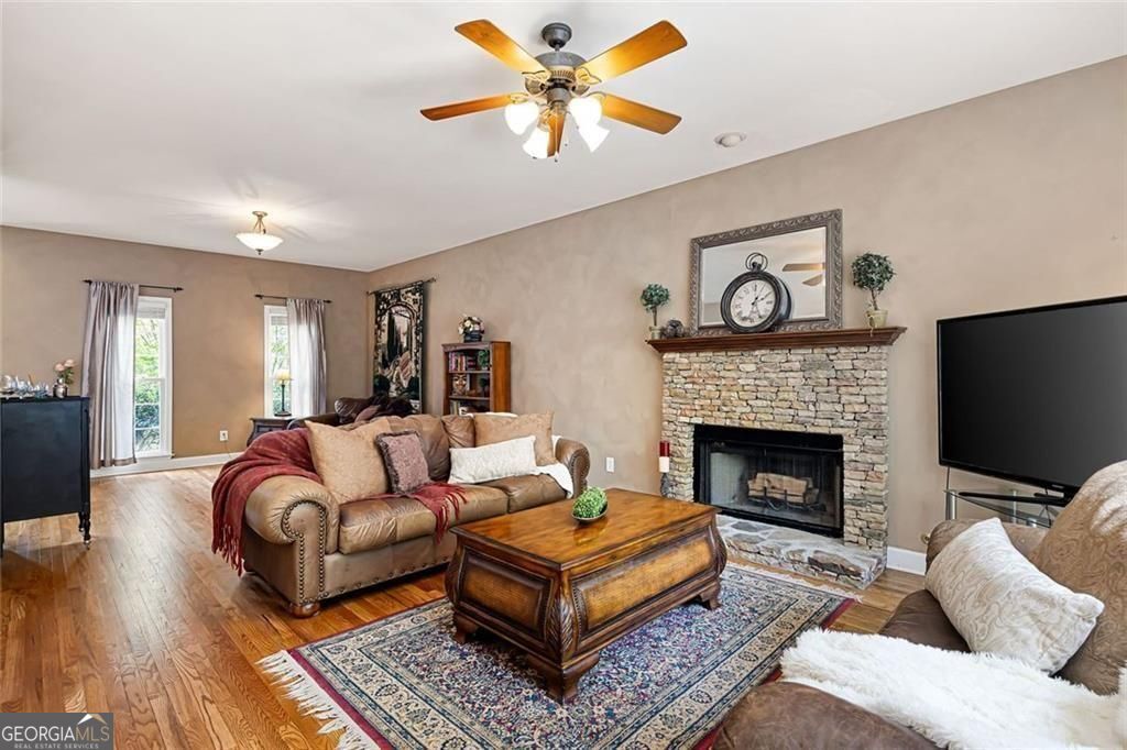 242 Hunters Crossing Dallas GA 30157