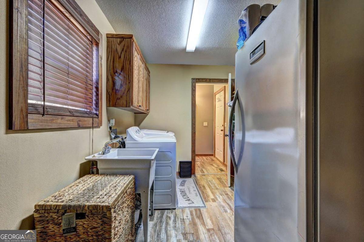 1891 Rg Starley Road NE Mcintyre GA 31054