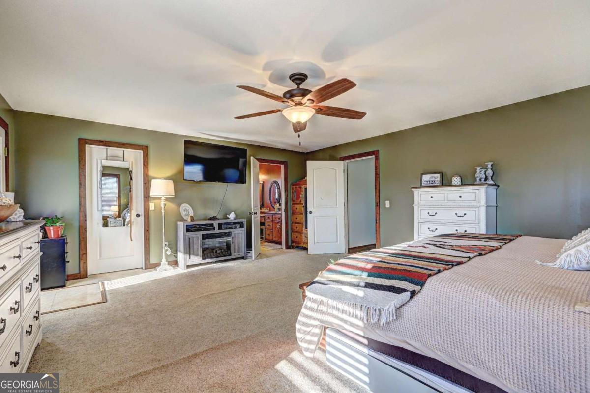 1891 Rg Starley Road NE Mcintyre GA 31054