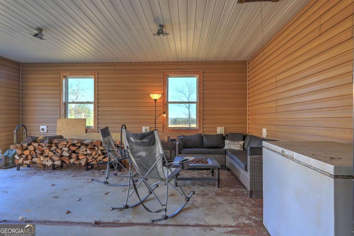 1891 Rg Starley Road NE Mcintyre GA 31054