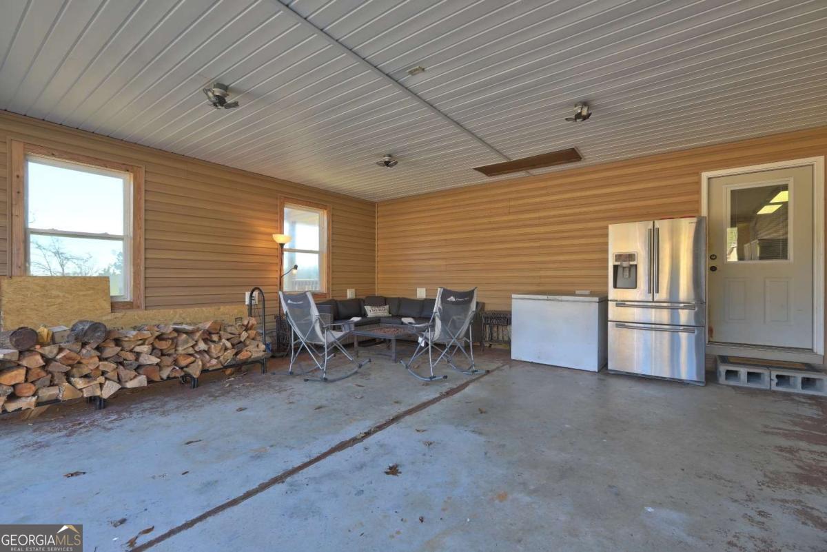 1891 Rg Starley Road NE Mcintyre GA 31054