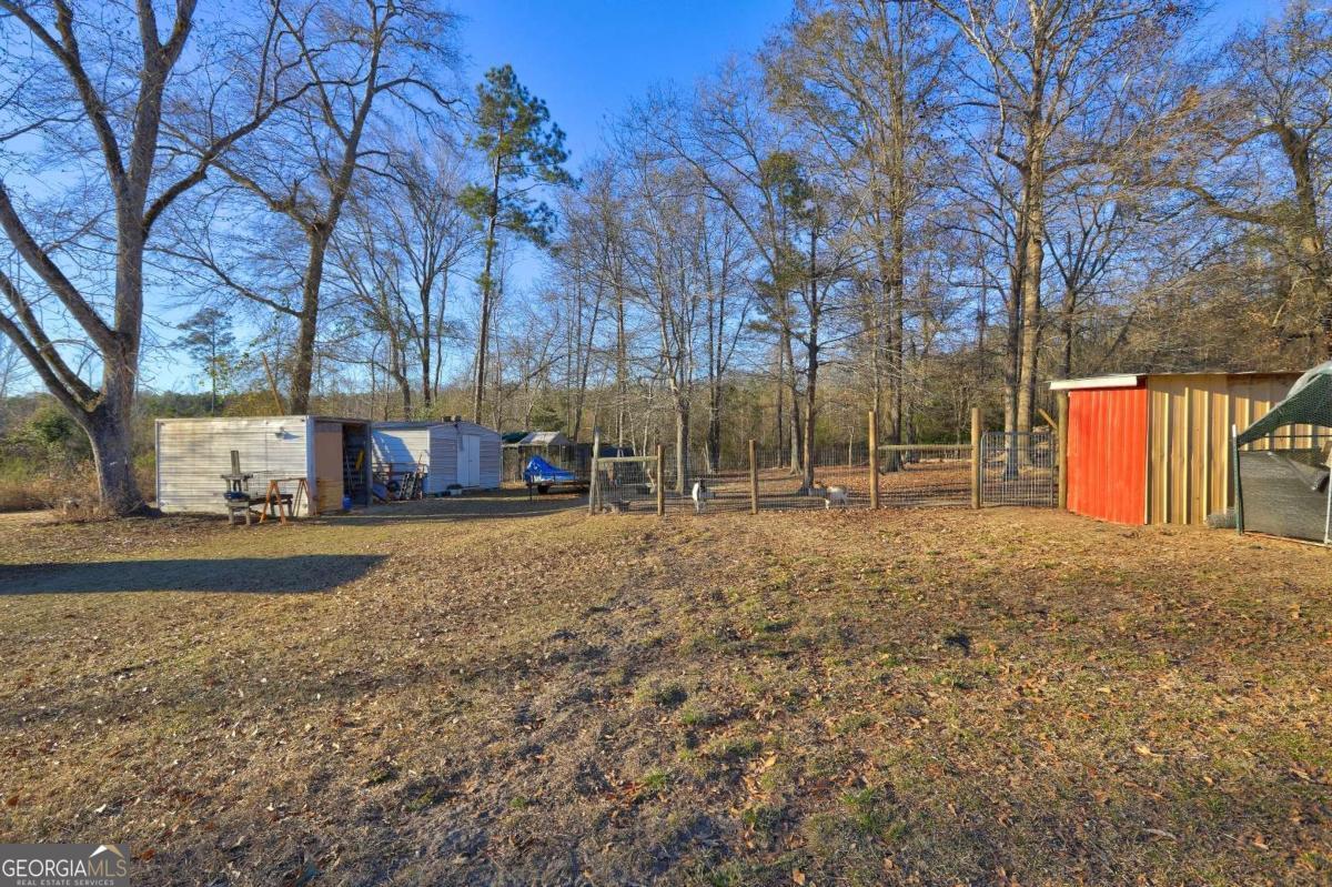 1891 Rg Starley Road NE Mcintyre GA 31054