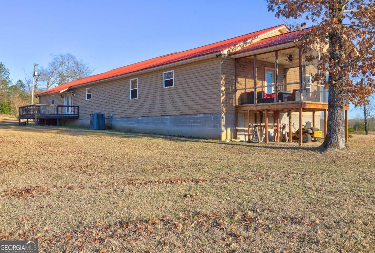 1891 Rg Starley Road NE Mcintyre GA 31054