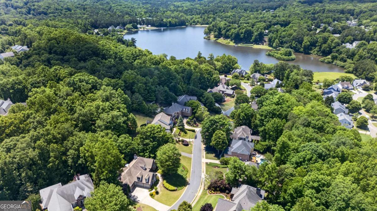 800 E Shore Drive Canton GA 30114