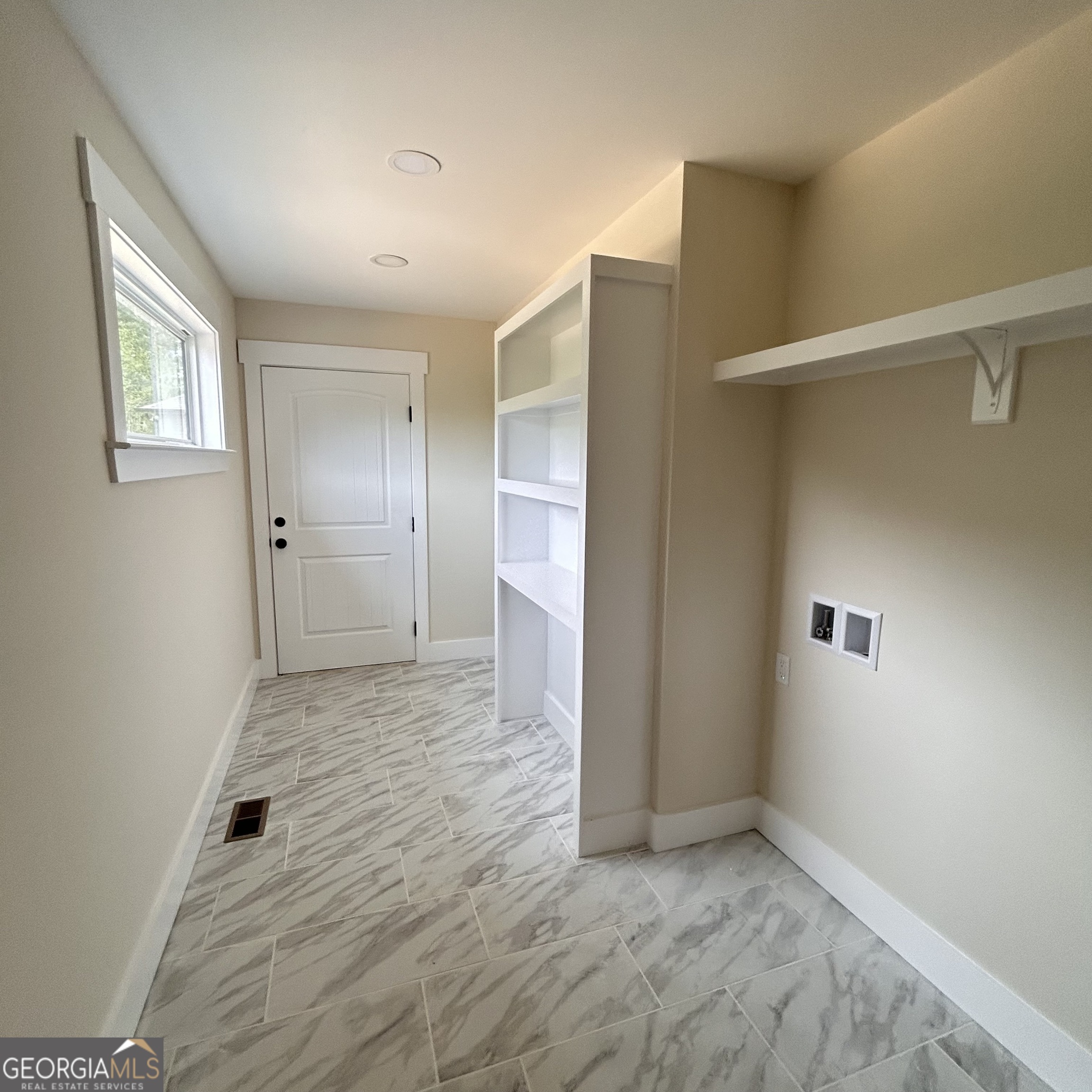 1143 Bell Loop Chatsworth GA 30705