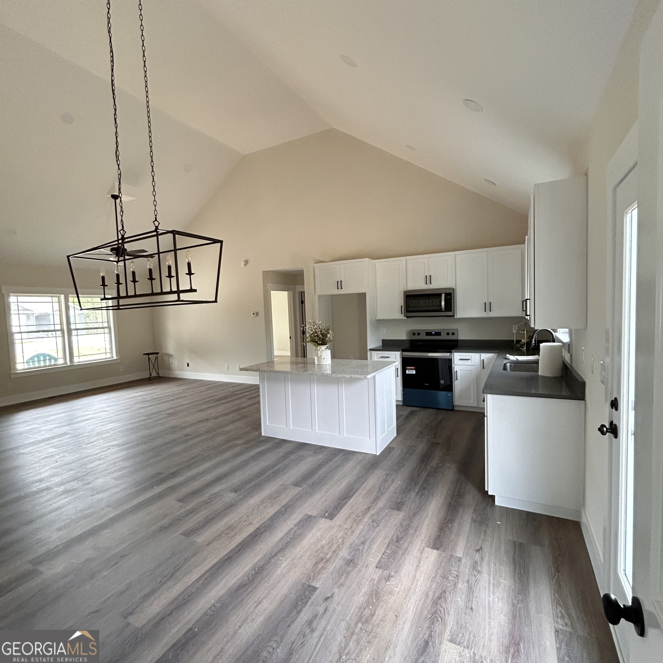 1143 Bell Loop Chatsworth GA 30705