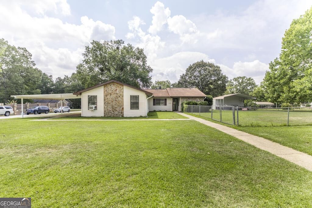 211 Hickory Glen Centerville GA 31028