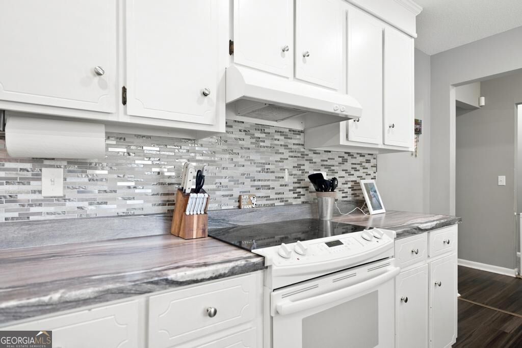 211 Hickory Glen Centerville GA 31028