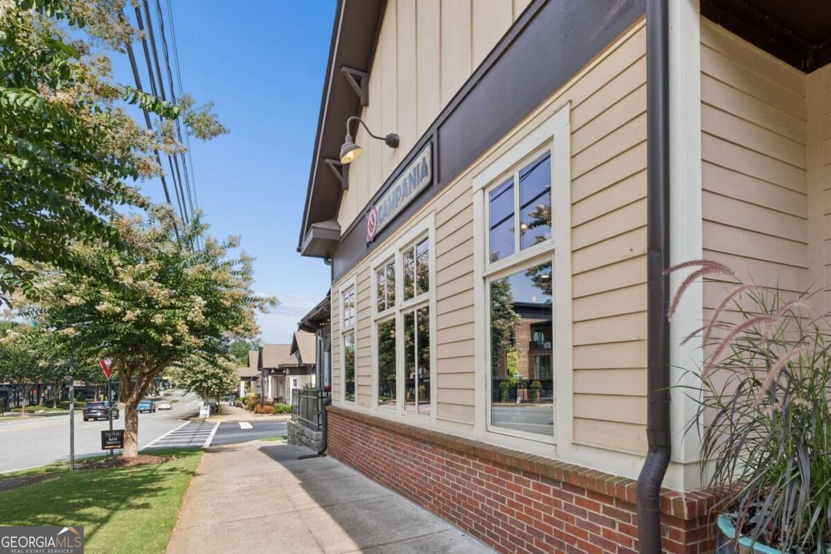 3090 Salisbury Drive Alpharetta GA 30004