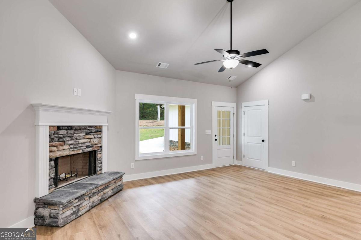 1A Drummond Road Lindale GA 30147