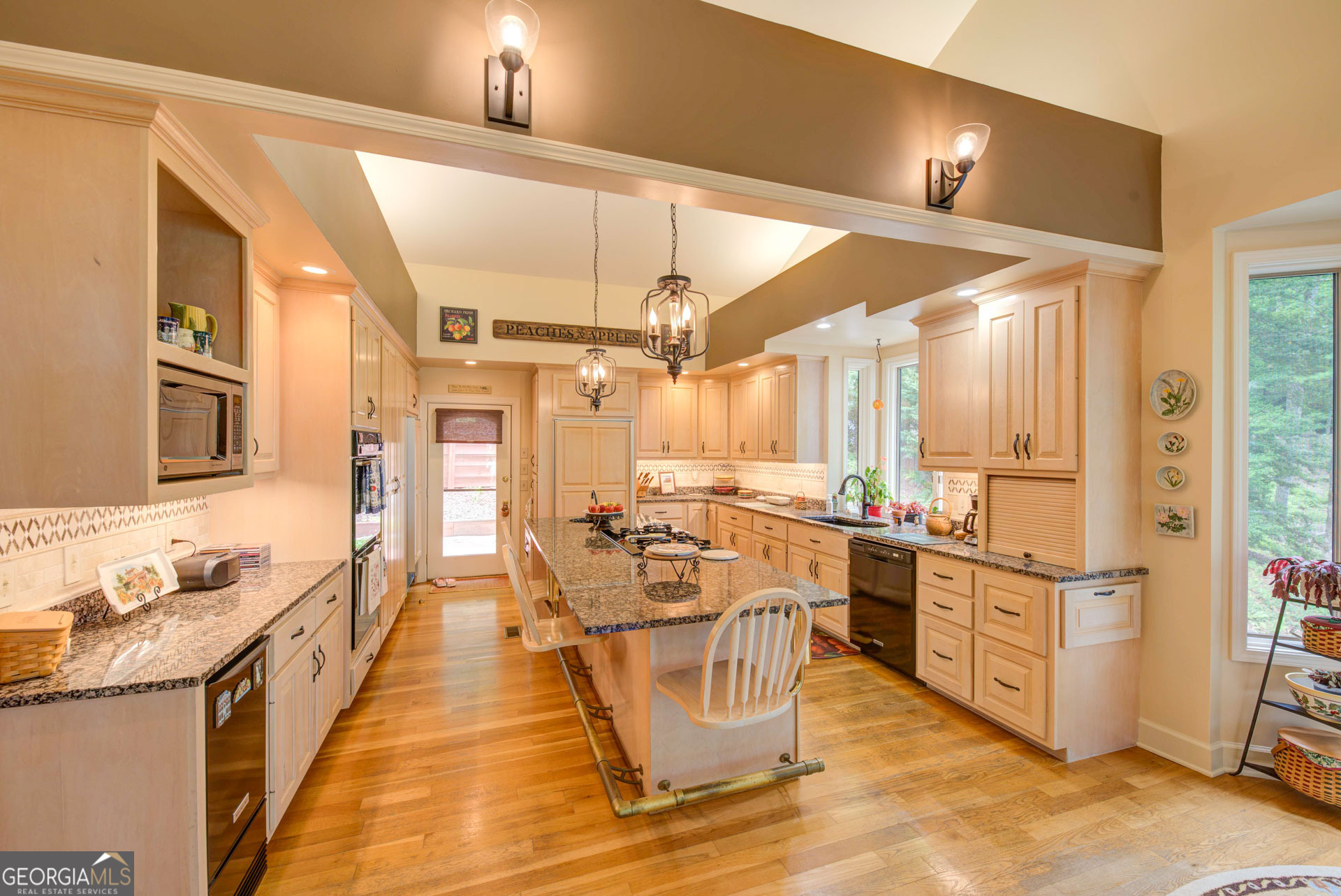 1289 Rainwater Trail Tiger GA 30576
