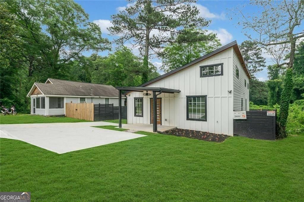 2822 Waters Road SW Atlanta GA 30354
