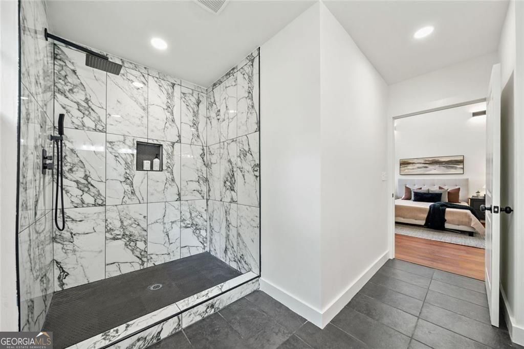2822 Waters Road SW Atlanta GA 30354