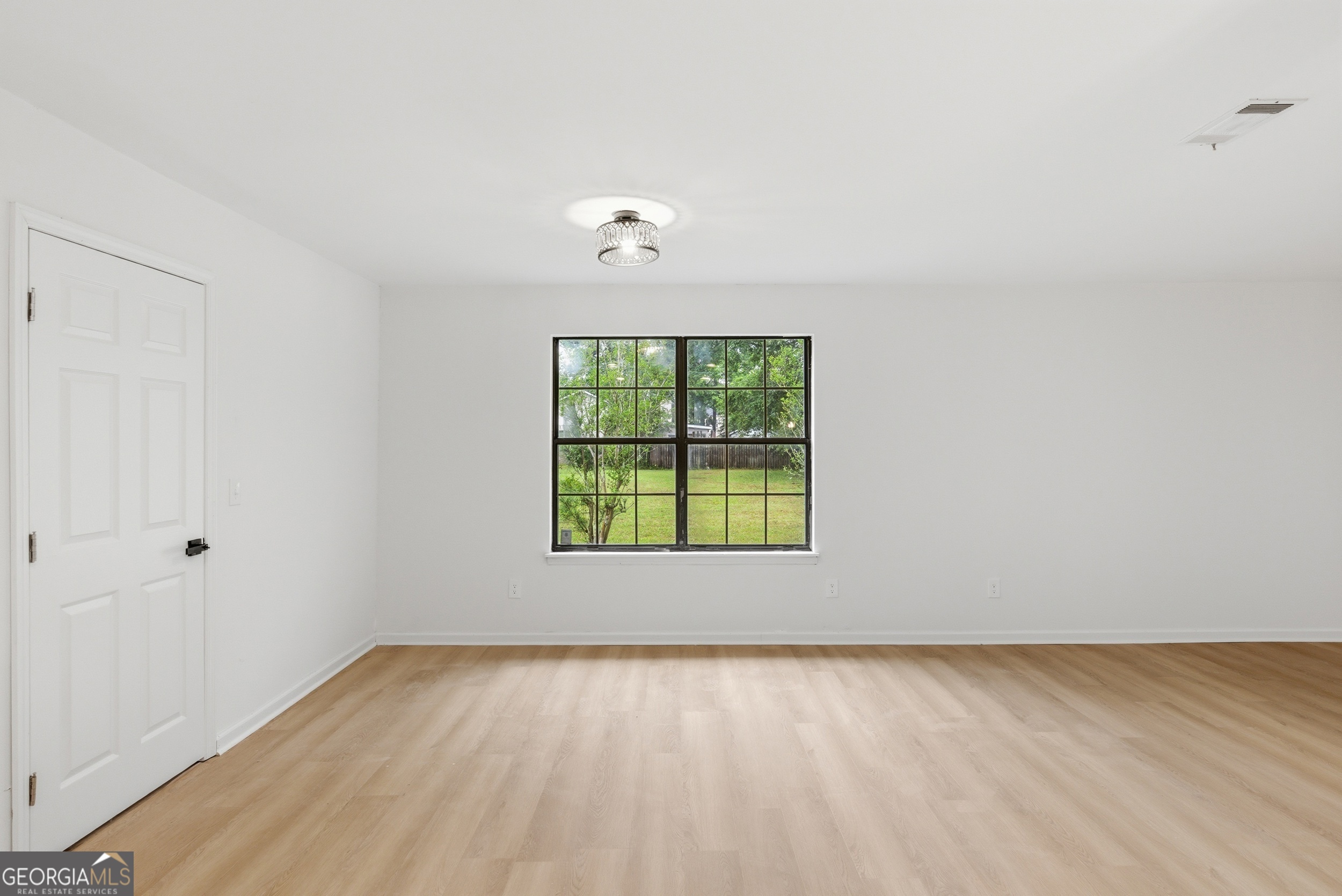 26 Douglas Court Bloomingdale GA 31302