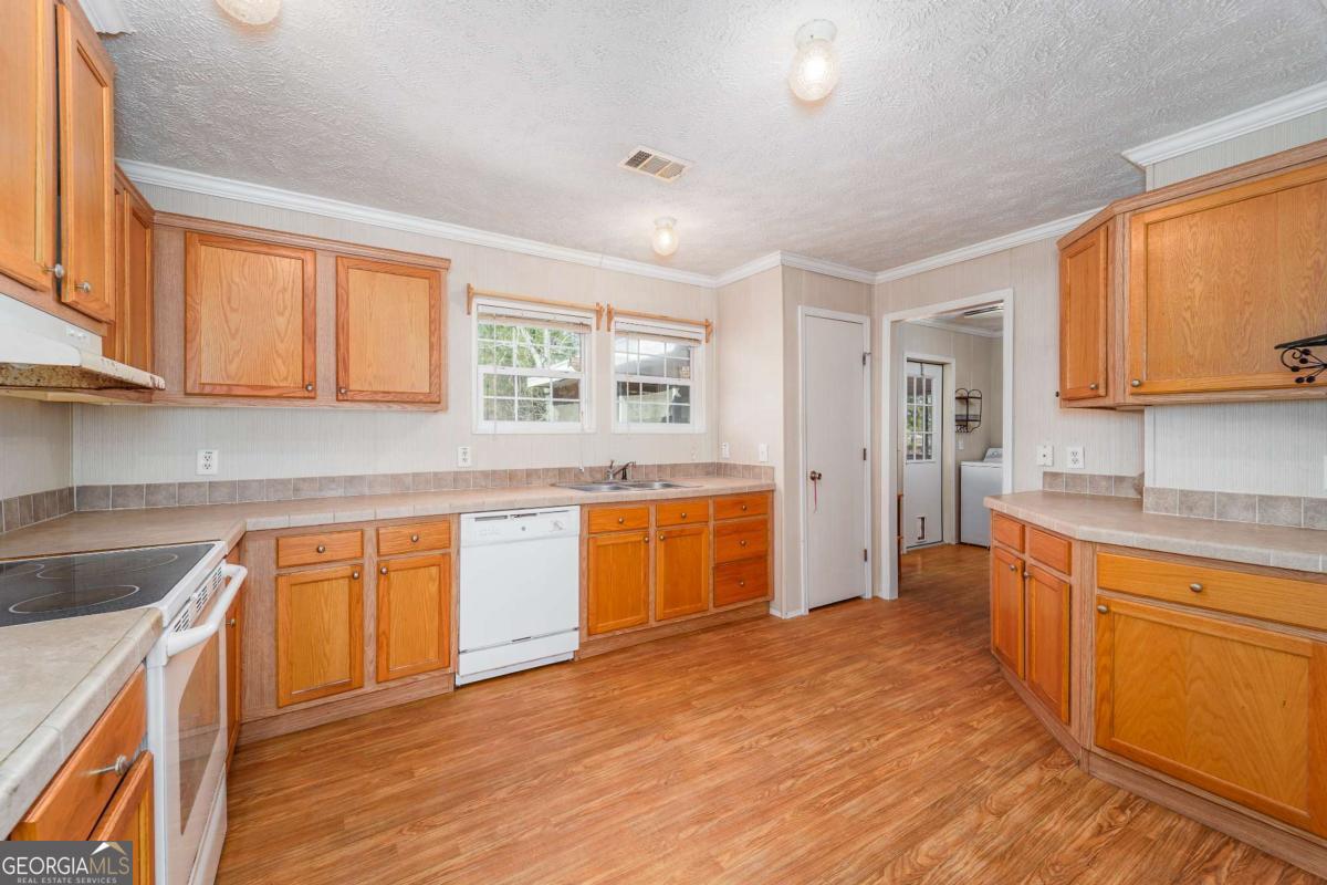 2214 Pennsylvania Avenue Waycross GA 31503